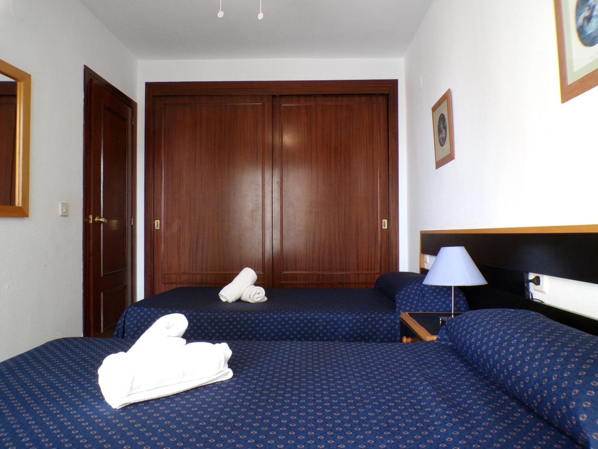 Apartamentos Gemelos 2 Y 4 By Gestaltur Benidorm Bagian luar foto