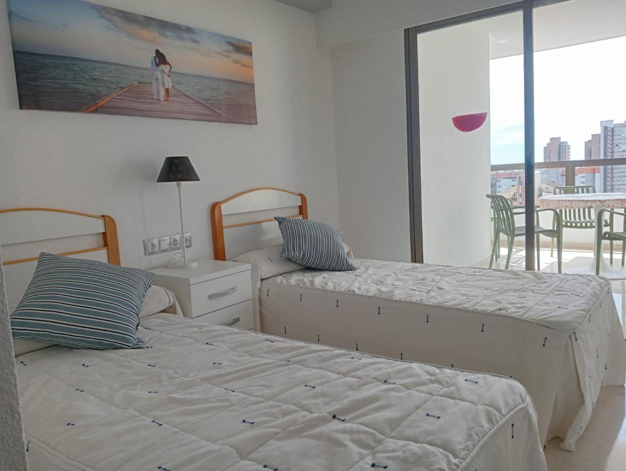 Apartamentos Gemelos 2 Y 4 By Gestaltur Benidorm Bagian luar foto