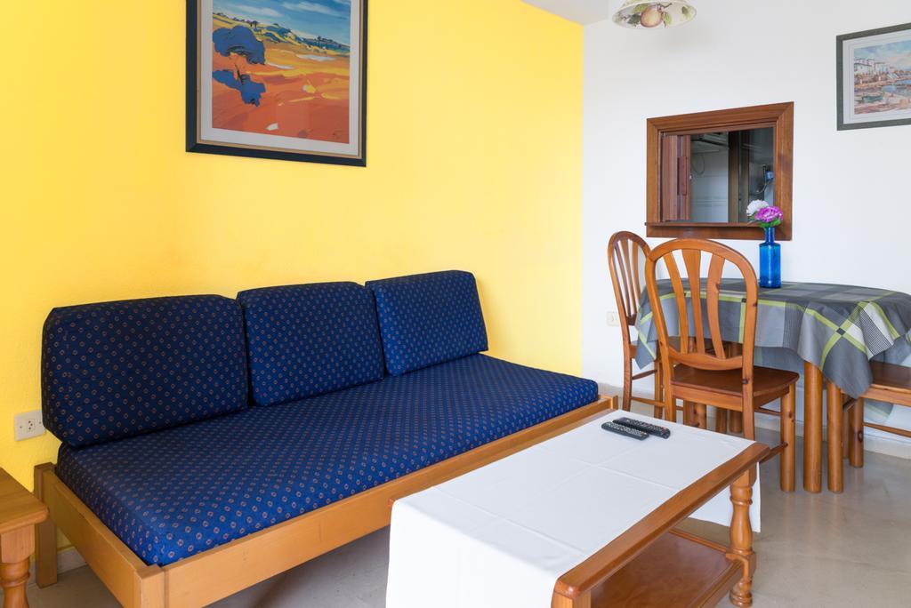 Apartamentos Gemelos 2 Y 4 By Gestaltur Benidorm Bagian luar foto