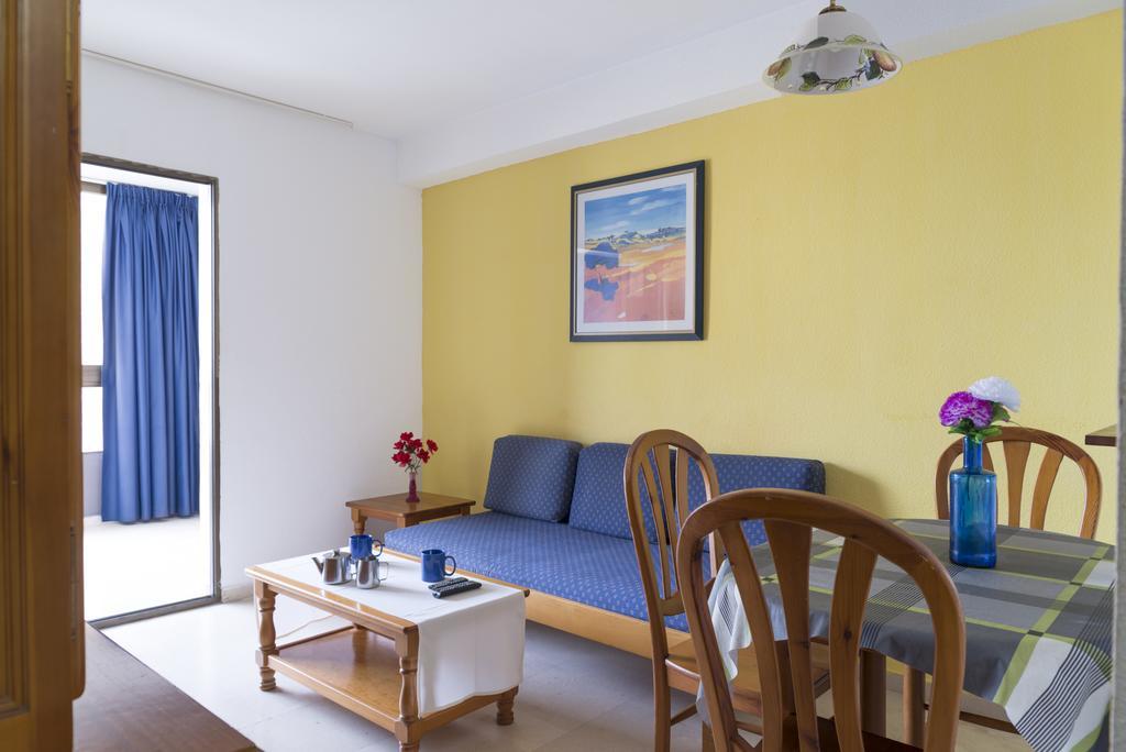 Apartamentos Gemelos 2 Y 4 By Gestaltur Benidorm Bagian luar foto